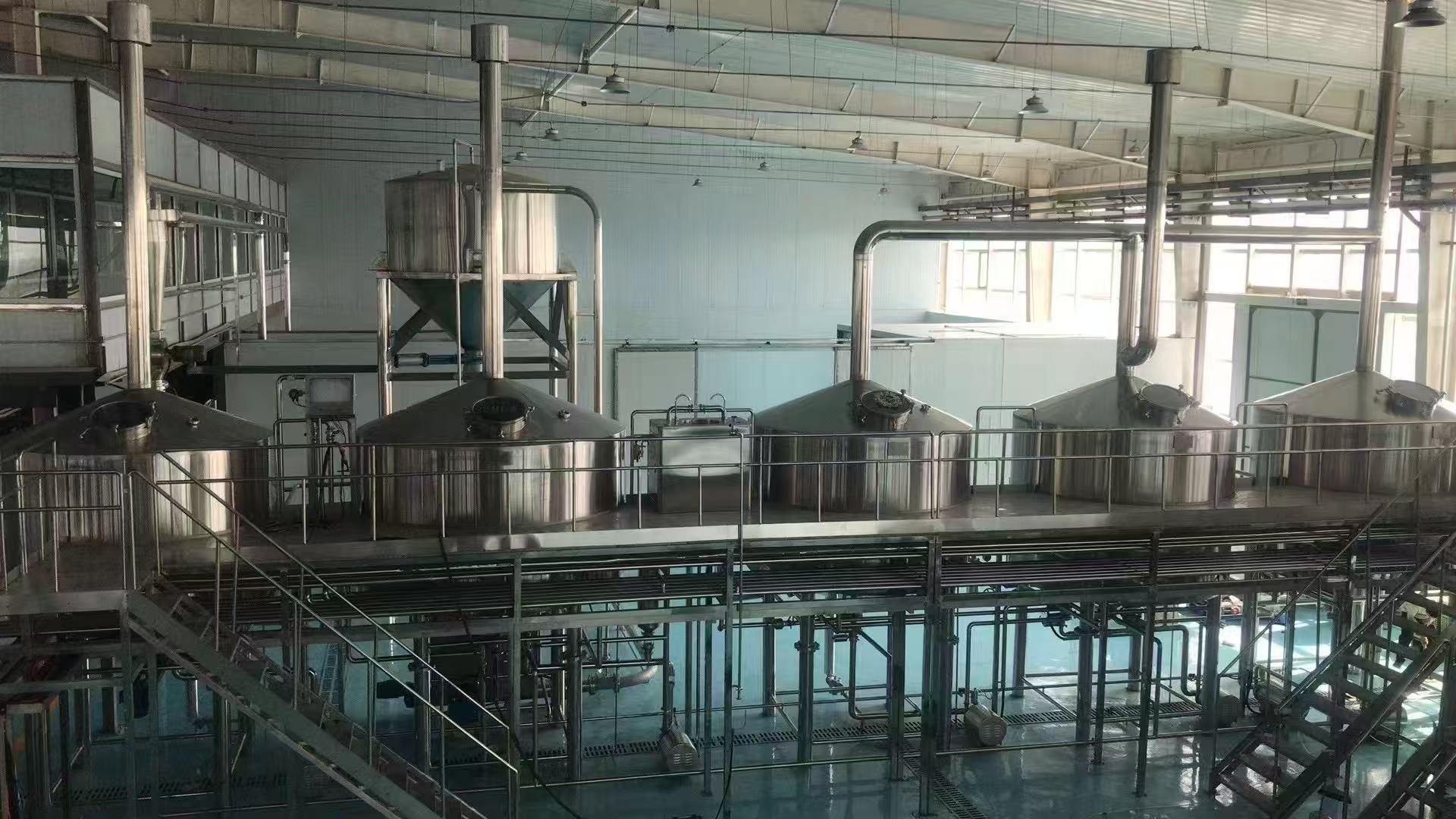 老边精酿啤酒设备厂—中小型精酿啤酒厂提供服务